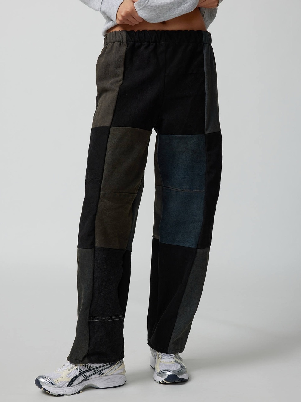 URBAN OUTFITTERS | Urban Renewal Re/Creative Remade Workwear Pieced Pant S/M NWT